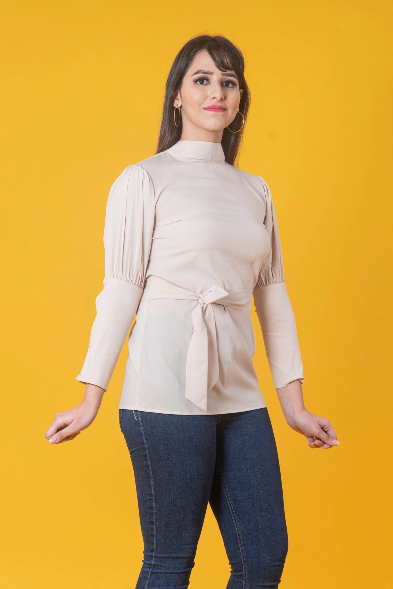 Vitra beige solid top