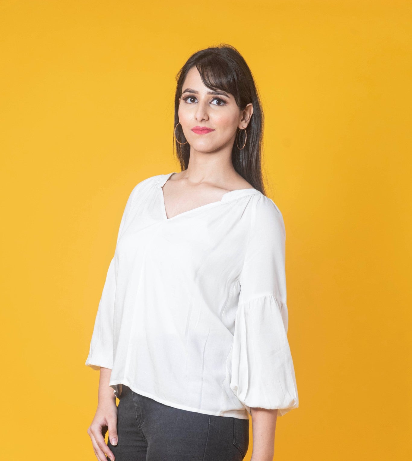 Women White Solid Top
