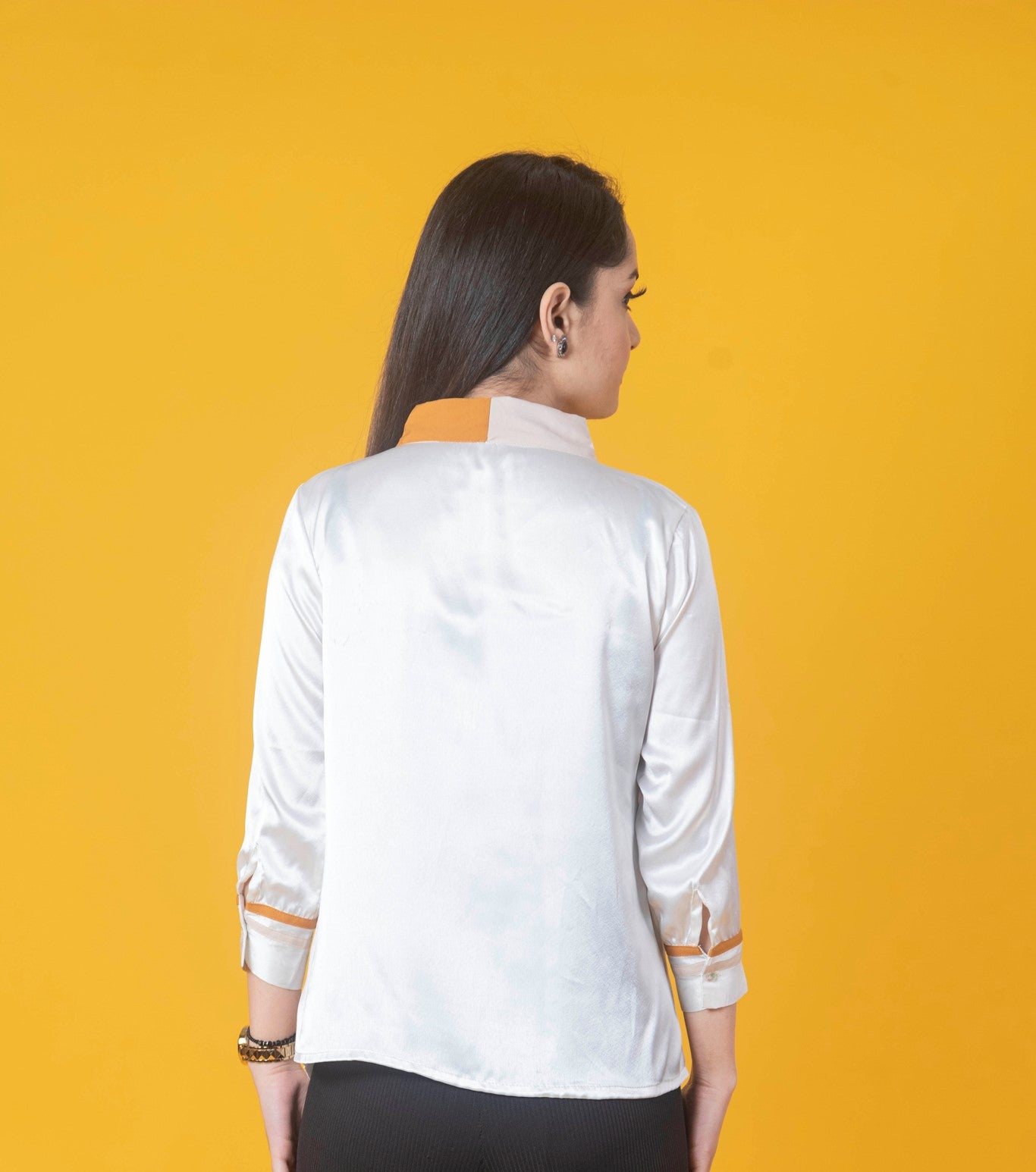 Women Top With Tie