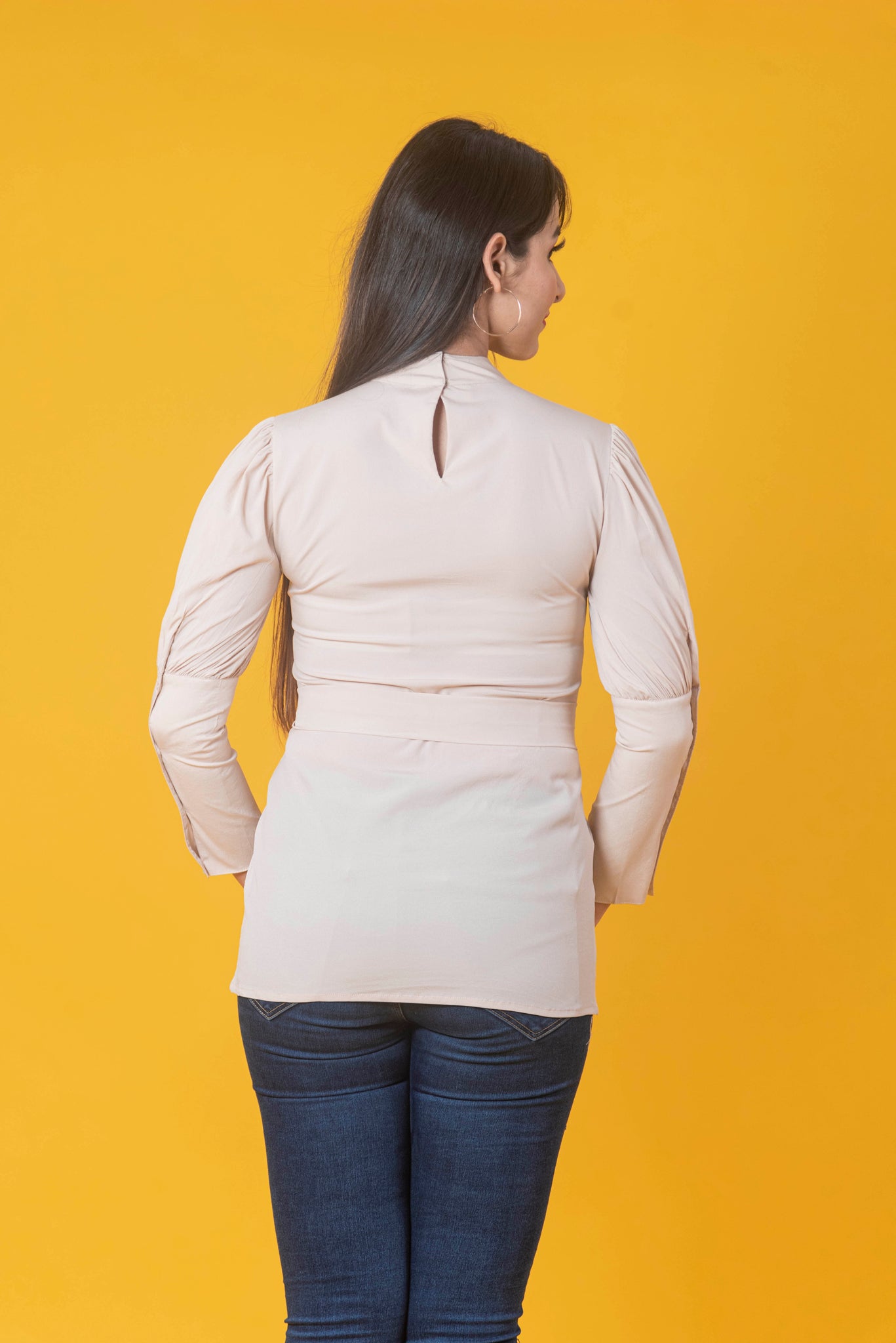 Vitra beige solid top