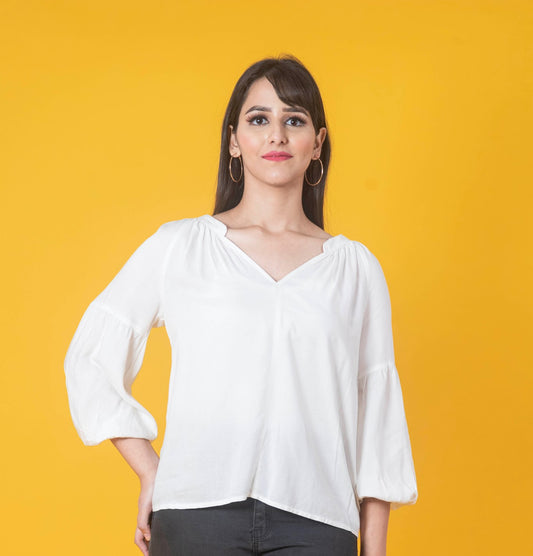 Women White Solid Top