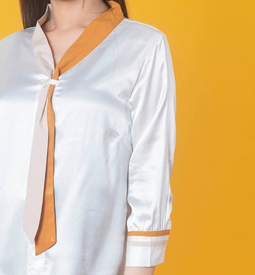 Women Top With Tie